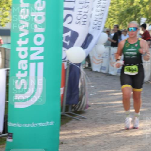 07.09.2025 - 19. Norderstedt Triathlon Luisa Fischer http://msf.ph/oto/8734220 07.09.2025 16:30:06 Ziel 1504 meine-sportfotos.de