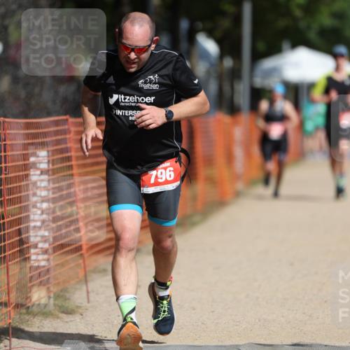 07.09.2025 - 19. Norderstedt Triathlon Michael Strokosch http://msf.ph/oto/8734224 07.09.2025 12:16:55 Laufen 746, 796, 1306 meine-sportfotos.de