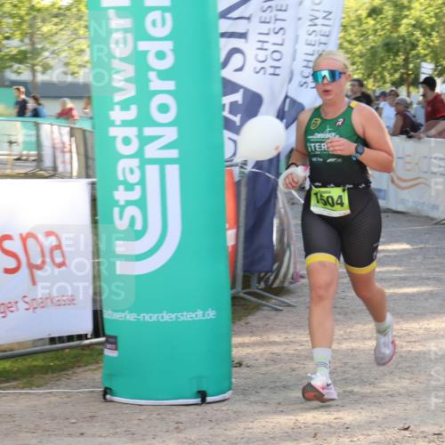 07.09.2025 - 19. Norderstedt Triathlon Luisa Fischer http://msf.ph/oto/8734227 07.09.2025 16:30:07 Ziel 1504 meine-sportfotos.de