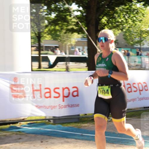 07.09.2025 - 19. Norderstedt Triathlon Luisa Fischer http://msf.ph/oto/8734237 07.09.2025 16:30:09 Ziel 1504 meine-sportfotos.de