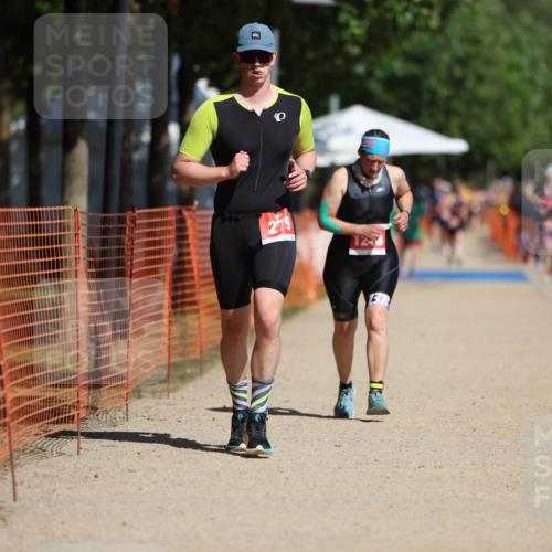 07.09.2025 - 19. Norderstedt Triathlon Michael Strokosch http://msf.ph/oto/8734245 07.09.2025 12:17:01 Laufen 279, 1218 meine-sportfotos.de
