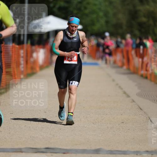 07.09.2025 - 19. Norderstedt Triathlon Michael Strokosch http://msf.ph/oto/8734268 07.09.2025 12:17:03 Laufen 279, 1218 meine-sportfotos.de