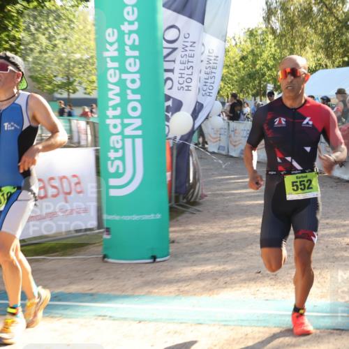 07.09.2025 - 19. Norderstedt Triathlon Luisa Fischer http://msf.ph/oto/8734281 07.09.2025 16:30:19 Ziel 519, 552, 1510 meine-sportfotos.de
