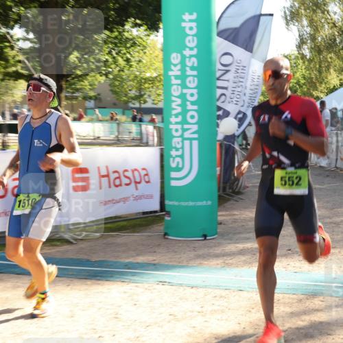 07.09.2025 - 19. Norderstedt Triathlon Luisa Fischer http://msf.ph/oto/8734283 07.09.2025 16:30:19 Ziel 519, 552, 1510 meine-sportfotos.de
