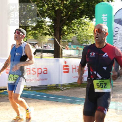 07.09.2025 - 19. Norderstedt Triathlon Luisa Fischer http://msf.ph/oto/8734286 07.09.2025 16:30:20 Ziel 519, 552, 1510 meine-sportfotos.de