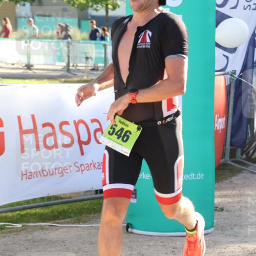 07.09.2025 - 19. Norderstedt Triathlon Luisa Fischer http://msf.ph/oto/8734347 07.09.2025 16:30:44 Ziel 546 meine-sportfotos.de