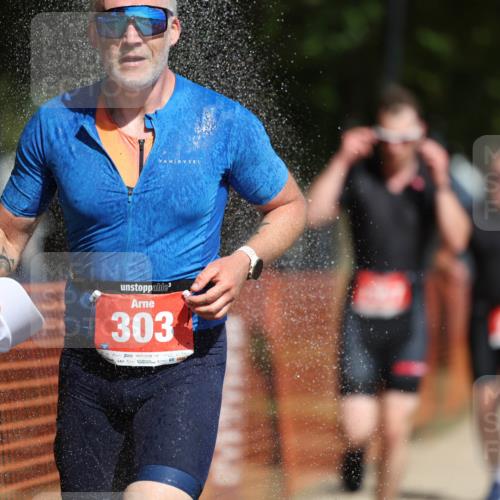 07.09.2025 - 19. Norderstedt Triathlon Michael Strokosch http://msf.ph/oto/8734348 07.09.2025 12:17:32 Laufen 234, 252, 303, 1357, 1394 meine-sportfotos.de