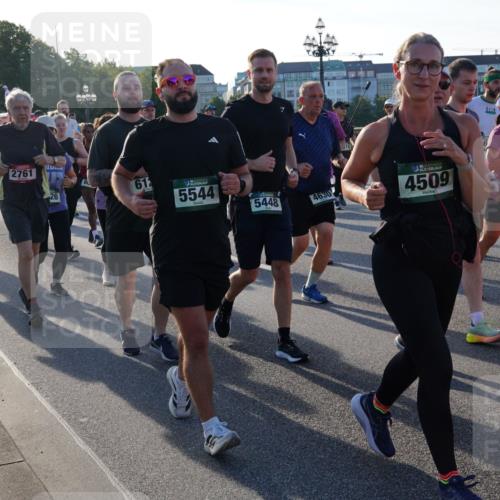 07.09.2025 - BARMER Alsterlauf Yannick Fuchs http://msf.ph/oto/8734406 07.09.2025 09:08:01 Laufen 8329, 5765, 2761, 61, 26, 4114, 562, 5544, 5448, 4630, 36, 4509, 4213, 248 meine-sportfotos.de