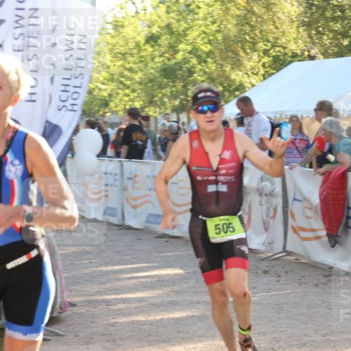 07.09.2025 - 19. Norderstedt Triathlon Luisa Fischer http://msf.ph/oto/8734437 07.09.2025 16:31:06 Ziel 477, 505, 534, 548, 1071, 1439, 1572 meine-sportfotos.de