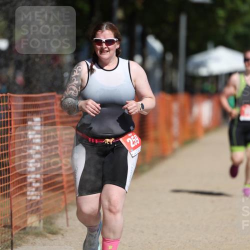 07.09.2025 - 19. Norderstedt Triathlon Michael Strokosch http://msf.ph/oto/8734446 07.09.2025 12:17:58 Laufen 259, 784 meine-sportfotos.de