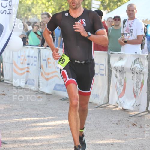 07.09.2025 - 19. Norderstedt Triathlon Luisa Fischer http://msf.ph/oto/8734449 07.09.2025 16:31:14 Ziel 505, 549 meine-sportfotos.de