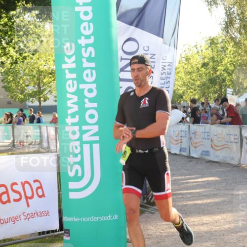 07.09.2025 - 19. Norderstedt Triathlon Luisa Fischer http://msf.ph/oto/8734463 07.09.2025 16:31:15 Ziel 549 meine-sportfotos.de