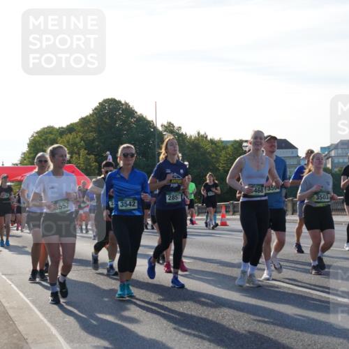 07.09.2025 - BARMER Alsterlauf Yannick Fuchs http://msf.ph/oto/8734466 07.09.2025 09:08:06 Laufen 468, 3504, 3553, 2857, 3542, 4316, 3503, 48 meine-sportfotos.de