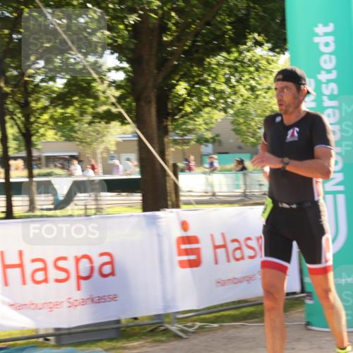 07.09.2025 - 19. Norderstedt Triathlon Luisa Fischer http://msf.ph/oto/8734472 07.09.2025 16:31:16 Ziel 549 meine-sportfotos.de