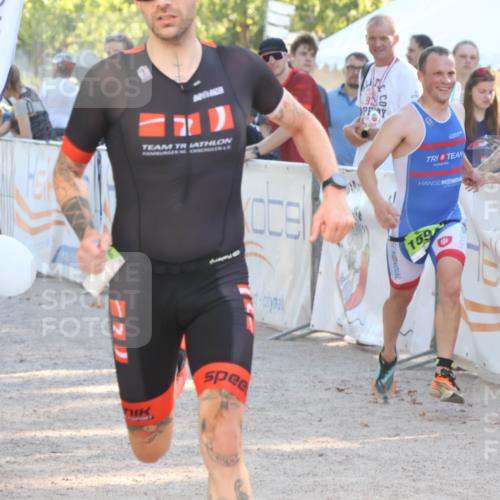 07.09.2025 - 19. Norderstedt Triathlon Luisa Fischer http://msf.ph/oto/8734475 07.09.2025 16:31:21 Ziel 525, 549, 1594 meine-sportfotos.de