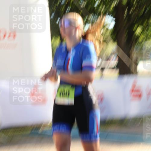 07.09.2025 - 19. Norderstedt Triathlon Luisa Fischer http://msf.ph/oto/8734498 07.09.2025 16:31:29 Ziel 480, 525, 1594 meine-sportfotos.de