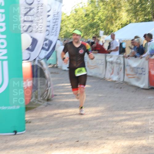 07.09.2025 - 19. Norderstedt Triathlon Luisa Fischer http://msf.ph/oto/8734508 07.09.2025 16:31:44 Ziel 485 meine-sportfotos.de