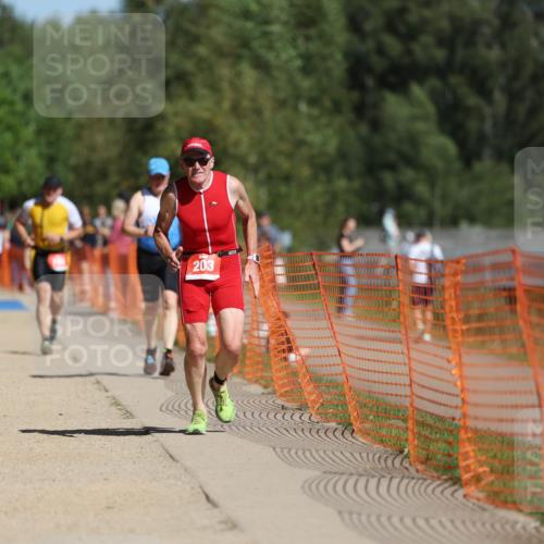 07.09.2025 - 19. Norderstedt Triathlon Michael Strokosch http://msf.ph/oto/8734509 07.09.2025 12:18:14 Laufen 203 meine-sportfotos.de