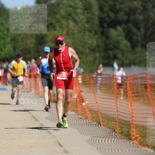 07.09.2025 - 19. Norderstedt Triathlon Michael Strokosch http://msf.ph/oto/8734514 07.09.2025 12:18:15 Laufen 203, 857, 1371 meine-sportfotos.de