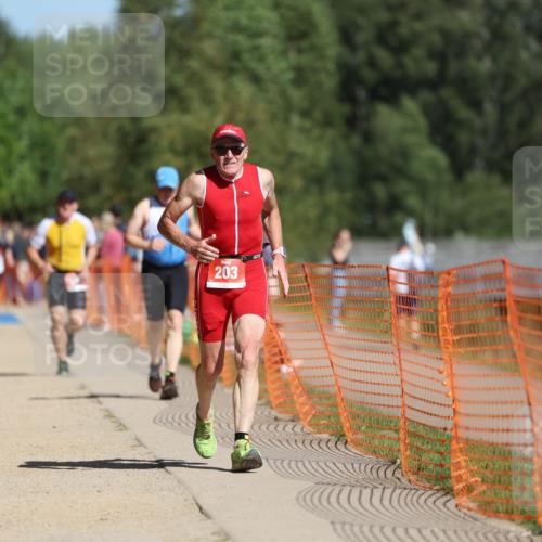 07.09.2025 - 19. Norderstedt Triathlon Michael Strokosch http://msf.ph/oto/8734519 07.09.2025 12:18:15 Laufen 203, 857, 1371 meine-sportfotos.de