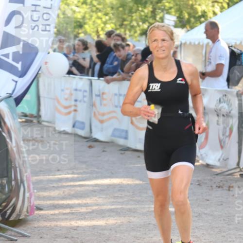 07.09.2025 - 19. Norderstedt Triathlon Luisa Fischer http://msf.ph/oto/8734528 07.09.2025 16:31:57 Ziel 463, 1480 meine-sportfotos.de