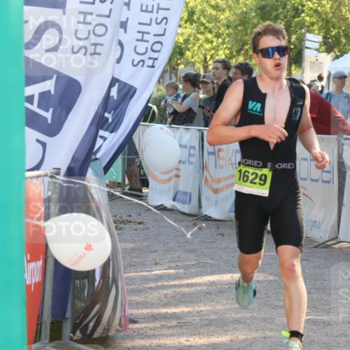 07.09.2025 - 19. Norderstedt Triathlon Luisa Fischer http://msf.ph/oto/8734557 07.09.2025 16:32:14 Ziel 1629 meine-sportfotos.de