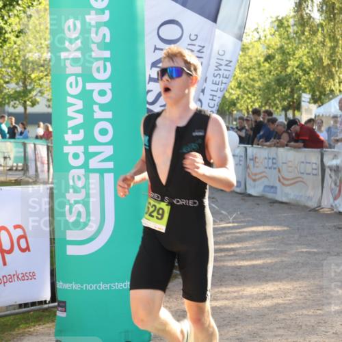 07.09.2025 - 19. Norderstedt Triathlon Luisa Fischer http://msf.ph/oto/8734573 07.09.2025 16:32:16 Ziel 493, 1629 meine-sportfotos.de