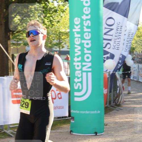 07.09.2025 - 19. Norderstedt Triathlon Luisa Fischer http://msf.ph/oto/8734578 07.09.2025 16:32:16 Ziel 493, 1629 meine-sportfotos.de