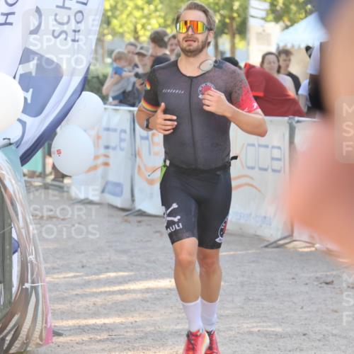 07.09.2025 - 19. Norderstedt Triathlon Luisa Fischer http://msf.ph/oto/8734586 07.09.2025 16:32:18 Ziel 493, 1629 meine-sportfotos.de