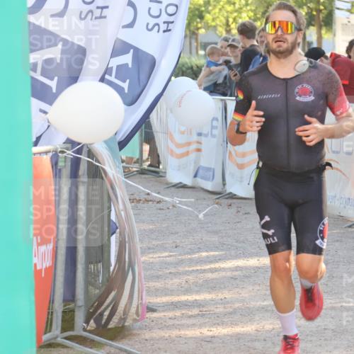 07.09.2025 - 19. Norderstedt Triathlon Luisa Fischer http://msf.ph/oto/8734589 07.09.2025 16:32:18 Ziel 493, 1629 meine-sportfotos.de