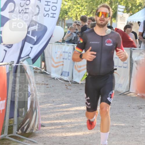 07.09.2025 - 19. Norderstedt Triathlon Luisa Fischer http://msf.ph/oto/8734593 07.09.2025 16:32:19 Ziel 493, 1629 meine-sportfotos.de