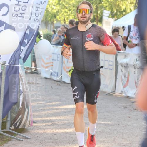 07.09.2025 - 19. Norderstedt Triathlon Luisa Fischer http://msf.ph/oto/8734600 07.09.2025 16:32:19 Ziel 493, 1629 meine-sportfotos.de