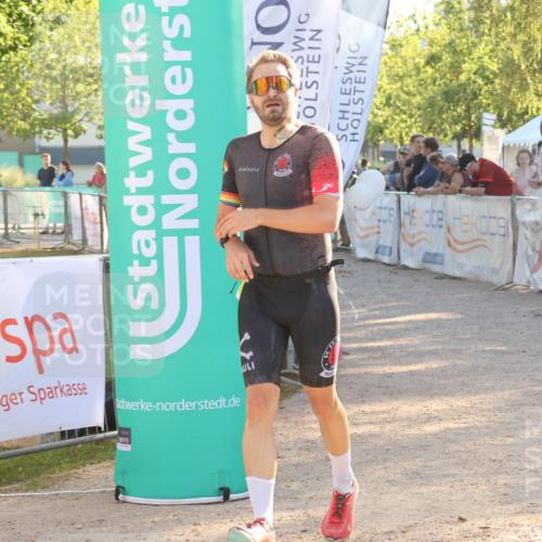 07.09.2025 - 19. Norderstedt Triathlon Luisa Fischer http://msf.ph/oto/8734614 07.09.2025 16:32:20 Ziel 493, 1629 meine-sportfotos.de