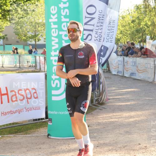 07.09.2025 - 19. Norderstedt Triathlon Luisa Fischer http://msf.ph/oto/8734621 07.09.2025 16:32:21 Ziel 493, 1629 meine-sportfotos.de