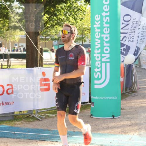 07.09.2025 - 19. Norderstedt Triathlon Luisa Fischer http://msf.ph/oto/8734628 07.09.2025 16:32:21 Ziel 493, 1629 meine-sportfotos.de