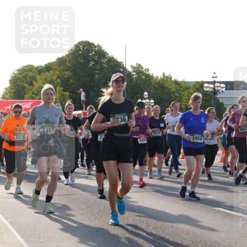 07.09.2025 - BARMER Alsterlauf Yannick Fuchs http://msf.ph/oto/8734647 07.09.2025 09:08:12 Laufen 36, 3487, 4966, 472, 2804, 3686, 2738, 4320, 3547, 2066, 3968, 252 meine-sportfotos.de