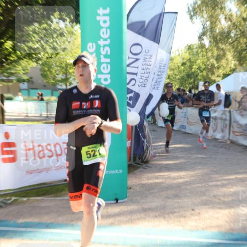 07.09.2025 - 19. Norderstedt Triathlon Luisa Fischer http://msf.ph/oto/8734652 07.09.2025 16:32:33 Ziel 521, 1433, 1484 meine-sportfotos.de