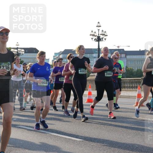 07.09.2025 - BARMER Alsterlauf Yannick Fuchs http://msf.ph/oto/8734679 07.09.2025 09:08:13 Laufen 2877, 2736, 8300, 4003, 3980, 431, 35, 3354, 968, 3866 meine-sportfotos.de