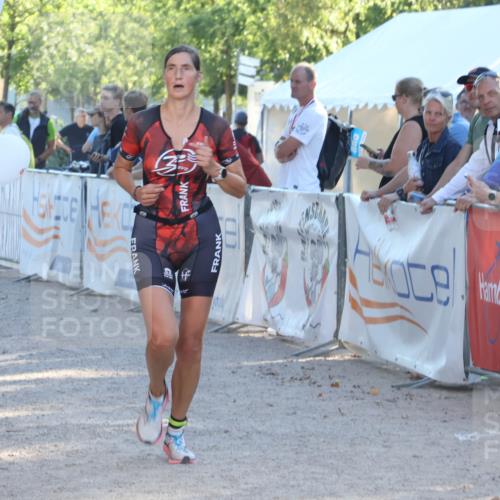 07.09.2025 - 19. Norderstedt Triathlon Luisa Fischer http://msf.ph/oto/8734769 07.09.2025 16:33:18 Ziel 438, 543 meine-sportfotos.de