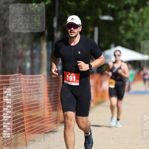 07.09.2025 - 19. Norderstedt Triathlon Michael Strokosch http://msf.ph/oto/8734770 07.09.2025 12:19:07 Laufen 191, 1187 meine-sportfotos.de