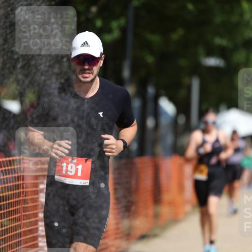 07.09.2025 - 19. Norderstedt Triathlon Michael Strokosch http://msf.ph/oto/8734790 07.09.2025 12:19:08 Laufen 191, 1187 meine-sportfotos.de