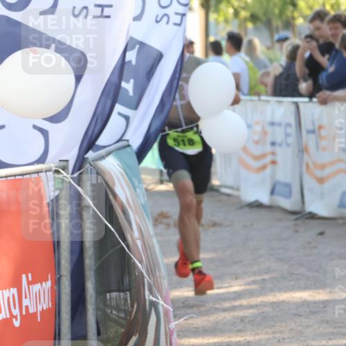 07.09.2025 - 19. Norderstedt Triathlon Luisa Fischer http://msf.ph/oto/8734799 07.09.2025 16:33:36 Ziel 518 meine-sportfotos.de