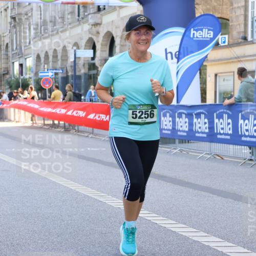 07.09.2025 - BARMER Alsterlauf Strokosch-Dieckow http://msf.ph/oto/8734813 07.09.2025 10:20:19 Ziel 2685, 2686, 2977, 3216, 3297, 3383, 3786, 3787, 3969, 4141, 4142, 4151, 4152, 4331, 4414, 4774, 4901, 4971, 5594 meine-sportfotos.de