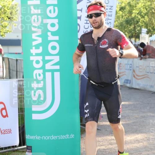 07.09.2025 - 19. Norderstedt Triathlon Luisa Fischer http://msf.ph/oto/8734857 07.09.2025 16:33:48 Ziel 488 meine-sportfotos.de