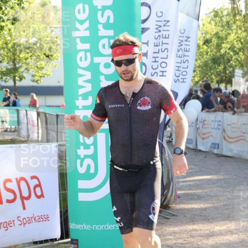 07.09.2025 - 19. Norderstedt Triathlon Luisa Fischer http://msf.ph/oto/8734861 07.09.2025 16:33:48 Ziel 488 meine-sportfotos.de