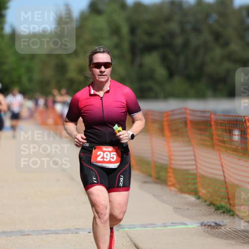 07.09.2025 - 19. Norderstedt Triathlon Michael Strokosch http://msf.ph/oto/8734875 07.09.2025 13:00:40 Laufen 295, 735 meine-sportfotos.de