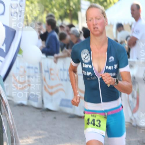 07.09.2025 - 19. Norderstedt Triathlon Luisa Fischer http://msf.ph/oto/8734877 07.09.2025 16:33:59 Ziel 443 meine-sportfotos.de