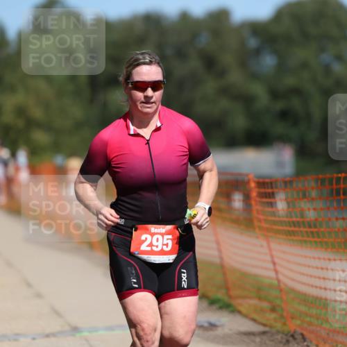 07.09.2025 - 19. Norderstedt Triathlon Michael Strokosch http://msf.ph/oto/8734883 07.09.2025 13:00:41 Laufen 295, 735 meine-sportfotos.de