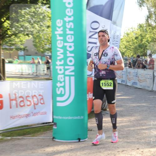 07.09.2025 - 19. Norderstedt Triathlon Luisa Fischer http://msf.ph/oto/8734935 07.09.2025 16:34:28 Ziel 1552 meine-sportfotos.de