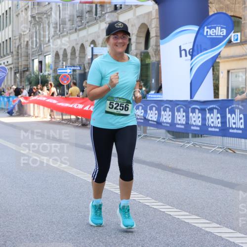 07.09.2025 - BARMER Alsterlauf Strokosch-Dieckow http://msf.ph/oto/8734944 07.09.2025 10:20:18 Ziel 2685, 2686, 2977, 3216, 3297, 3383, 3786, 3787, 3969, 4141, 4142, 4151, 4152, 4331, 4414, 4774, 4901, 4971, 5594 meine-sportfotos.de